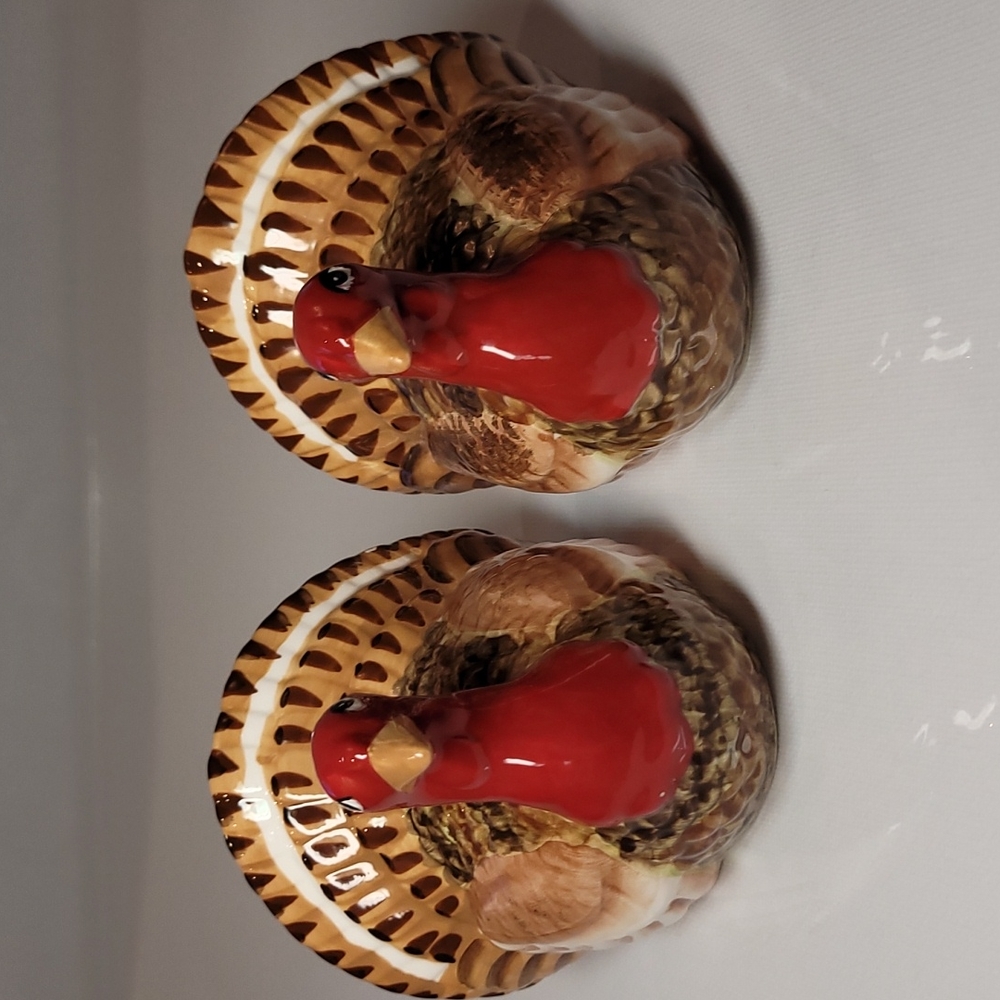 Peacock porcelain salt and pepper
